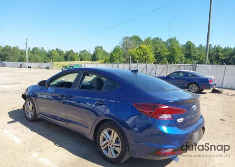 2019 Hyundai Elantra Sel z USA, uszkodzony, nr VIN 5NPD84LF6KH435435